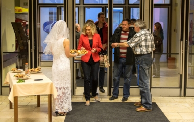 Jak se zbavit nevěsty ~ premiéra