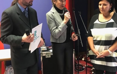 27.11.2019 Už 17. narozeniny oslavila tradiční Vánoční prodejní výstava.  A opět byla velmi úspěšná. Prodejem výrobků a dobrovolným vstupným vydělala vystavujícím organizacím rekordních 54 830 korun.