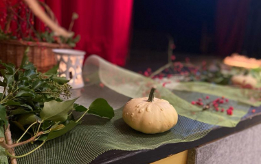 5.10.2020 V pondělí 5. října se v Kulturním domě konala první ukázková lekce zahradnického kalendária Taje a krásy zahradničení. Děkujeme lektorce Heleně Novotné za skvělé povídání a úžasnou atmosféru.