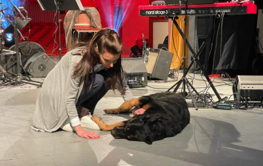 1.5.2021 Přípravy na koncert a fotografie z ojedinělého koncertu charismatické, osobité a nezaměnitelné zpěvačky, která 1. května zavítala do Divadla Fráni Šrámka.