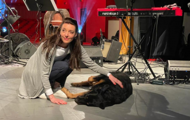 1.5.2021 Přípravy na koncert a fotografie z ojedinělého koncertu charismatické, osobité a nezaměnitelné zpěvačky, která 1. května zavítala do Divadla Fráni Šrámka.