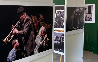 5.8.2022 Šestý ročník jazzového festivalu Jazz in Písek se uskutečnil v pátek 5. srpna. I tento ročník nabídl neobyčejný hudební zážitek nejrozmanitějších jazzových stylů, představil jak mezinárodní umělce, tak špičky české jazzové scény.