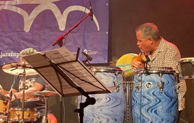 5.8.2022 Šestý ročník jazzového festivalu Jazz in Písek se uskutečnil v pátek 5. srpna. I tento ročník nabídl neobyčejný hudební zážitek nejrozmanitějších jazzových stylů, představil jak mezinárodní umělce, tak špičky české jazzové scény.