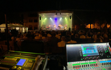 5.8.2022 Šestý ročník jazzového festivalu Jazz in Písek se uskutečnil v pátek 5. srpna. I tento ročník nabídl neobyčejný hudební zážitek nejrozmanitějších jazzových stylů, představil jak mezinárodní umělce, tak špičky české jazzové scény.