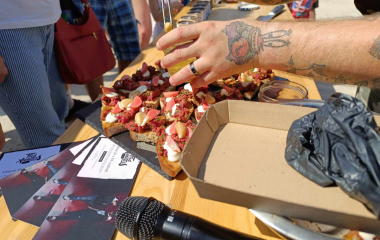 19.8.2023 Na své si přišli příznivci dobrého jídla a pití. To nejlepší ze světového street foodu ochutnáli na Výstavišti v sobotu 19. srpna na akci „Všechny chutě světa“.